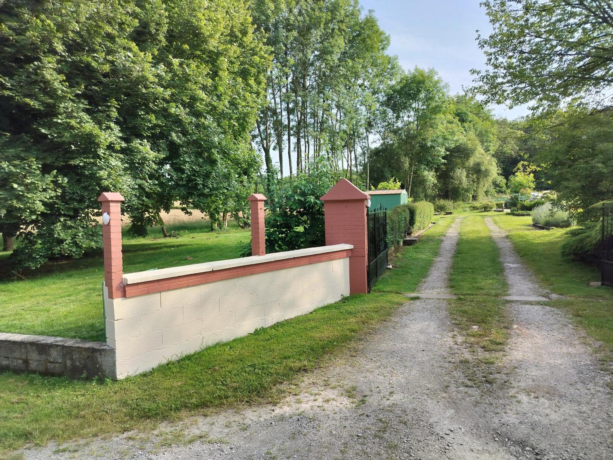 Chambres D'Hotes / B&B Chez Mon Reve Eguzon-Chantome Eksteriør billede